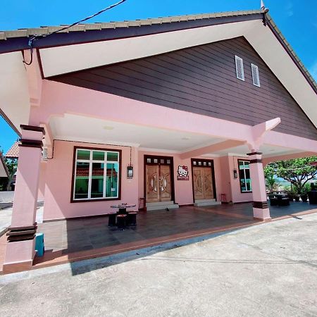 Hellokitty House - Unit 1 Villa Kuala Terengganu Dış mekan fotoğraf