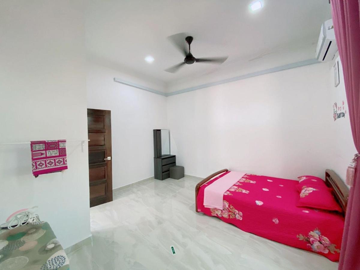 Hellokitty House - Unit 1 Villa Kuala Terengganu Dış mekan fotoğraf