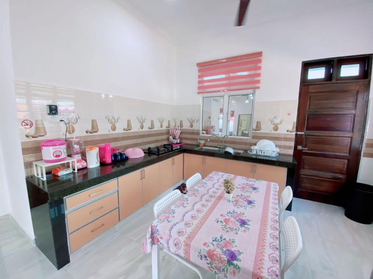 Hellokitty House - Unit 1 Villa Kuala Terengganu Dış mekan fotoğraf