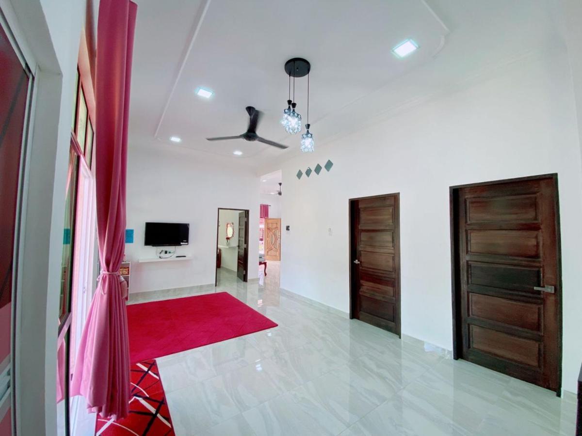 Hellokitty House - Unit 1 Villa Kuala Terengganu Dış mekan fotoğraf